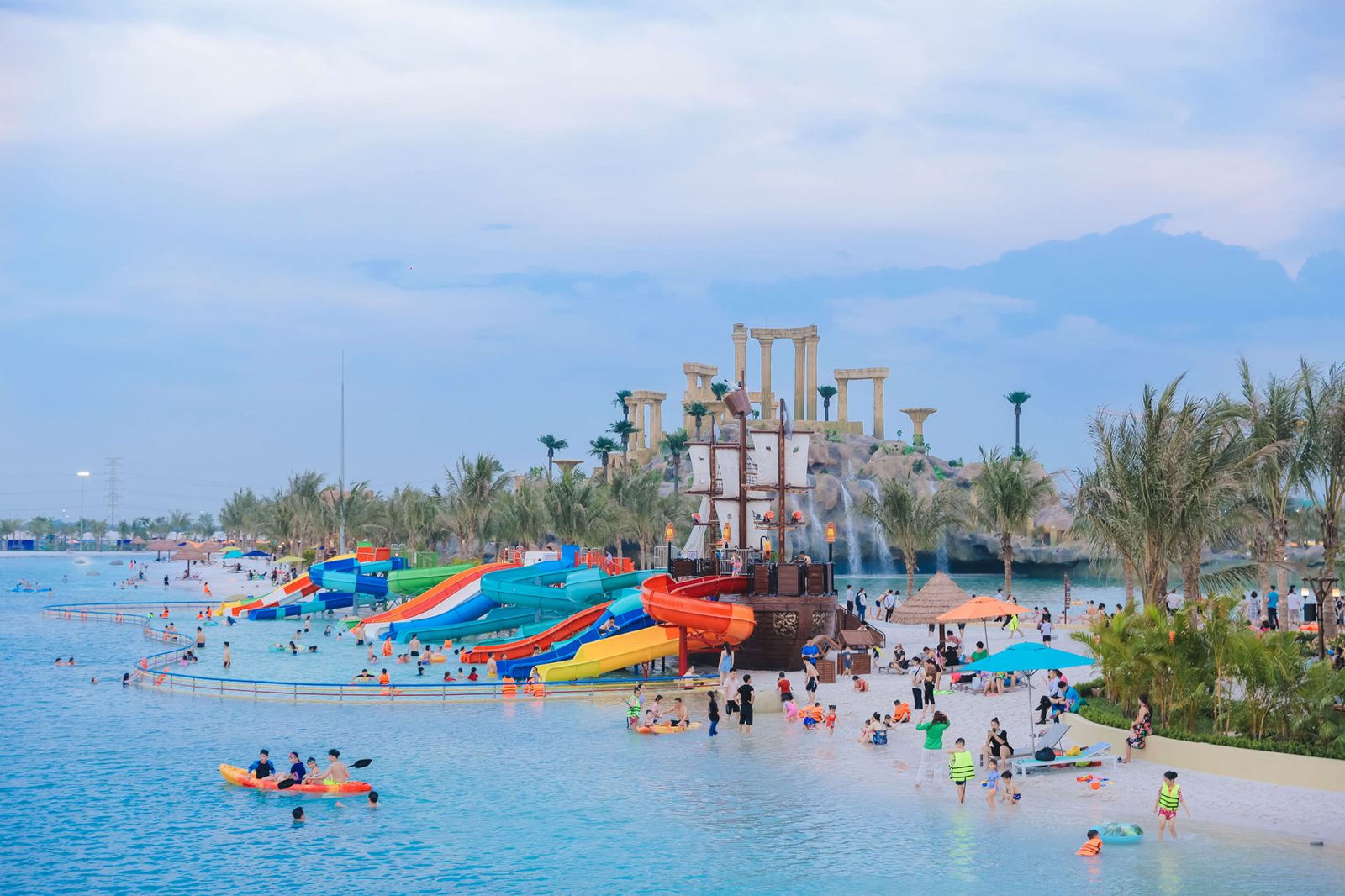 Công viên biển tạo sóng Royal Wave Park